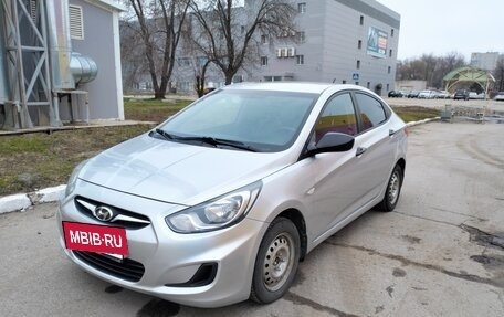 Hyundai Solaris II рестайлинг, 2014 год, 750 000 рублей, 8 фотография