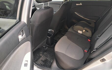 Hyundai Solaris II рестайлинг, 2014 год, 750 000 рублей, 16 фотография