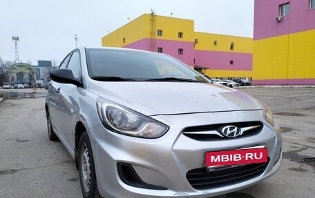 Hyundai Solaris II рестайлинг, 2014 год, 750 000 рублей, 11 фотография