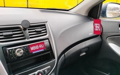 Hyundai Solaris II рестайлинг, 2014 год, 750 000 рублей, 22 фотография