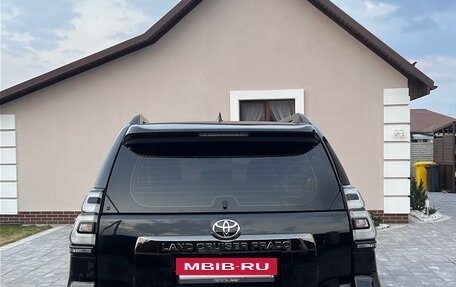 Toyota Land Cruiser Prado 150 рестайлинг 2, 2020 год, 5 100 000 рублей, 4 фотография