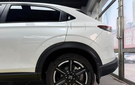 Honda Vezel, 2023 год, 1 800 000 рублей, 7 фотография