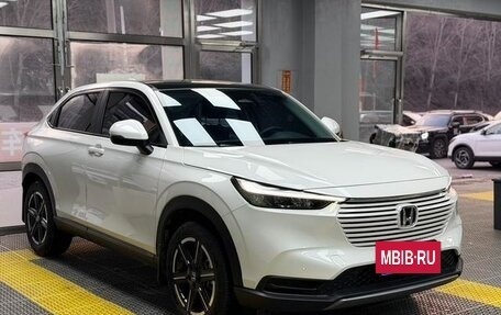 Honda Vezel, 2023 год, 1 800 000 рублей, 3 фотография