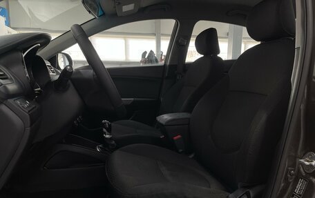 KIA Rio III рестайлинг, 2015 год, 959 000 рублей, 19 фотография