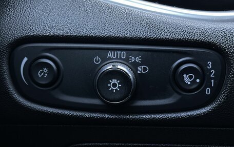 Chevrolet Malibu IX, 2016 год, 1 079 000 рублей, 28 фотография