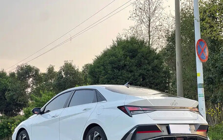 Hyundai Elantra, 2023 год, 1 510 000 рублей, 5 фотография