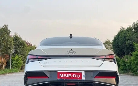 Hyundai Elantra, 2023 год, 1 510 000 рублей, 4 фотография