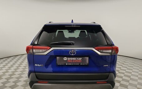 Toyota RAV4, 2022 год, 3 499 000 рублей, 6 фотография