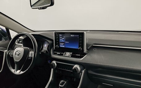 Toyota RAV4, 2022 год, 3 499 000 рублей, 11 фотография