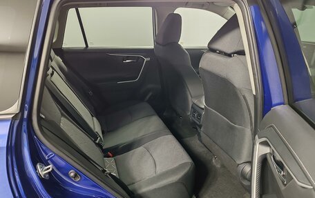 Toyota RAV4, 2022 год, 3 499 000 рублей, 25 фотография