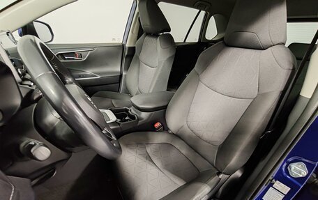 Toyota RAV4, 2022 год, 3 499 000 рублей, 22 фотография