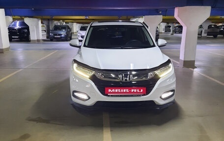 Honda Vezel, 2021 год, 2 100 000 рублей, 3 фотография