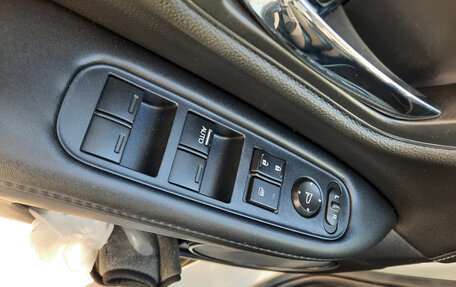 Honda Vezel, 2021 год, 2 100 000 рублей, 12 фотография