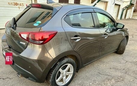 Mazda Demio IV, 2017 год, 1 250 000 рублей, 2 фотография