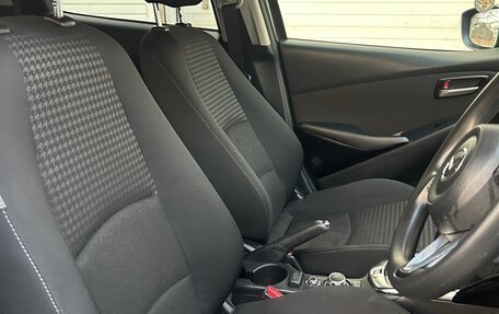 Mazda Demio IV, 2017 год, 1 250 000 рублей, 13 фотография