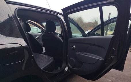 Renault Sandero II рестайлинг, 2015 год, 900 000 рублей, 8 фотография