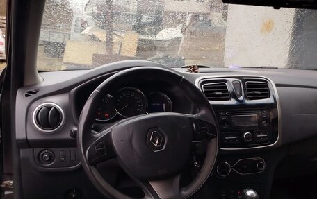 Renault Sandero II рестайлинг, 2015 год, 900 000 рублей, 9 фотография