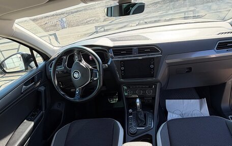 Volkswagen Tiguan II, 2019 год, 2 650 000 рублей, 28 фотография