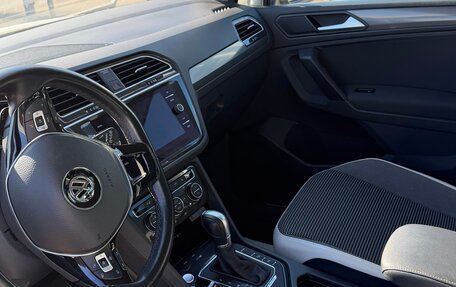 Volkswagen Tiguan II, 2019 год, 2 650 000 рублей, 25 фотография