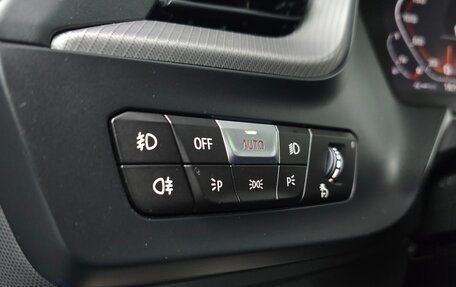 BMW 1 серия, 2020 год, 2 250 000 рублей, 14 фотография