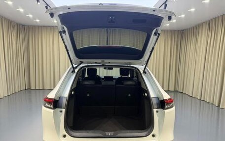 Honda Vezel, 2023 год, 2 000 000 рублей, 6 фотография