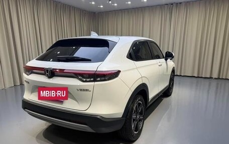 Honda Vezel, 2023 год, 2 000 000 рублей, 5 фотография