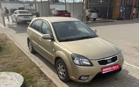 KIA Rio II, 2009 год, 550 000 рублей, 1 фотография