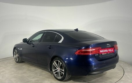 Jaguar XE I рестайлинг, 2016 год, 1 350 000 рублей, 7 фотография