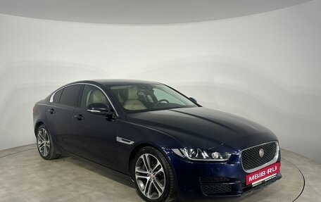 Jaguar XE I рестайлинг, 2016 год, 1 350 000 рублей, 3 фотография