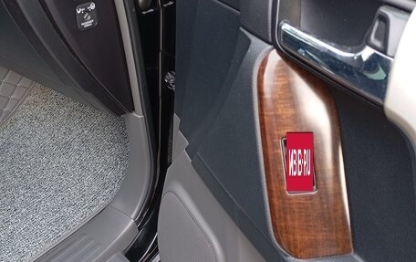 Toyota Land Cruiser Prado 150 рестайлинг 2, 2011 год, 3 500 000 рублей, 11 фотография