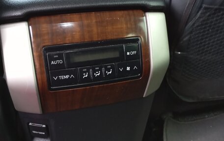 Toyota Land Cruiser Prado 150 рестайлинг 2, 2011 год, 3 500 000 рублей, 14 фотография