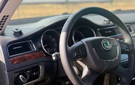 Skoda Superb III рестайлинг, 2012 год, 800 000 рублей, 9 фотография