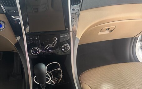 Hyundai Sonata VI, 2012 год, 1 500 000 рублей, 16 фотография