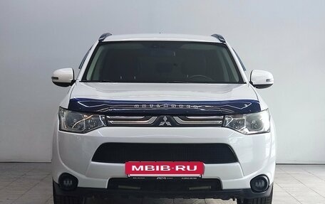 Mitsubishi Outlander III рестайлинг 3, 2013 год, 1 600 000 рублей, 2 фотография