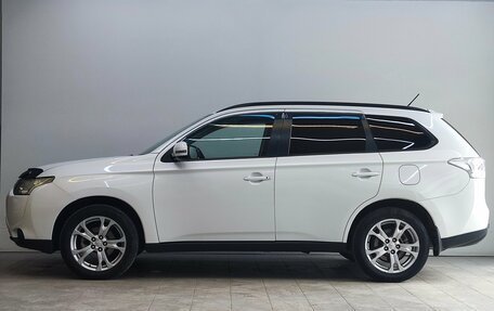 Mitsubishi Outlander III рестайлинг 3, 2013 год, 1 600 000 рублей, 8 фотография