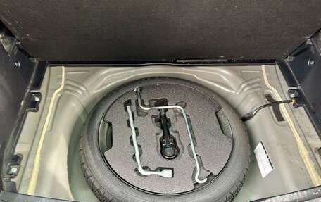 Toyota Ractis II, 2014 год, 940 000 рублей, 10 фотография