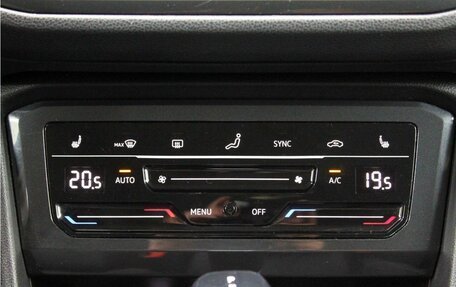 Volkswagen Tiguan II, 2021 год, 2 799 000 рублей, 10 фотография