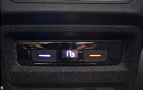 Volkswagen Tiguan II, 2021 год, 2 799 000 рублей, 15 фотография