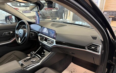 BMW 3 серия, 2019 год, 3 899 900 рублей, 13 фотография