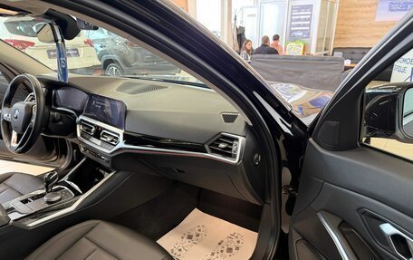 BMW 3 серия, 2019 год, 3 899 900 рублей, 12 фотография