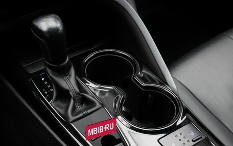 Toyota Camry, 2020 год, 3 270 000 рублей, 15 фотография