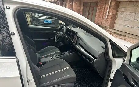 Volkswagen Golf VIII, 2023 год, 2 120 586 рублей, 11 фотография