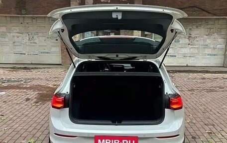 Volkswagen Golf VIII, 2023 год, 2 120 586 рублей, 17 фотография