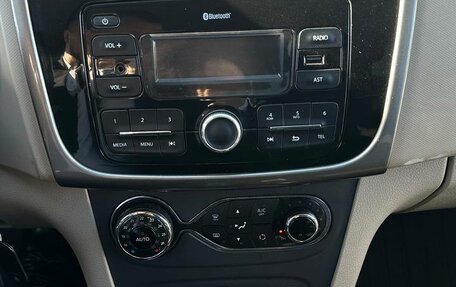 Renault Logan II, 2018 год, 720 000 рублей, 8 фотография