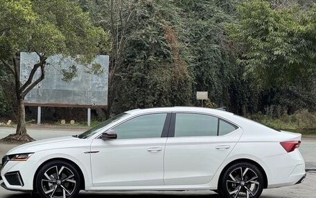 Skoda Octavia IV, 2022 год, 1 812 000 рублей, 2 фотография