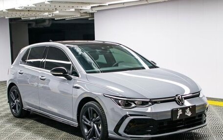 Volkswagen Golf VIII, 2022 год, 1 950 000 рублей, 3 фотография