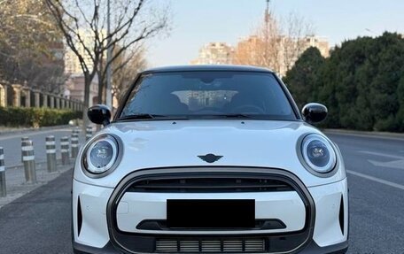 MINI Hatch, 2023 год, 2 268 000 рублей, 2 фотография