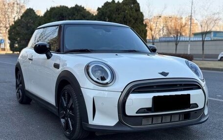 MINI Hatch, 2023 год, 2 268 000 рублей, 3 фотография