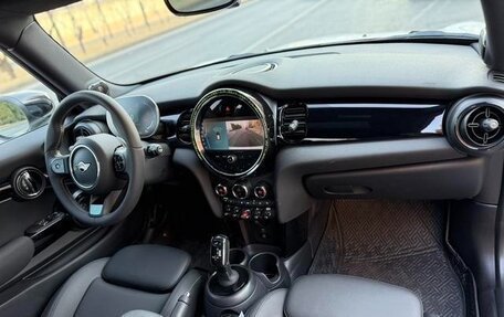 MINI Hatch, 2023 год, 2 268 000 рублей, 8 фотография