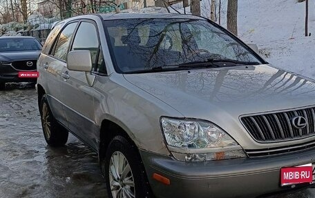 Lexus RX IV рестайлинг, 2001 год, 620 000 рублей, 1 фотография